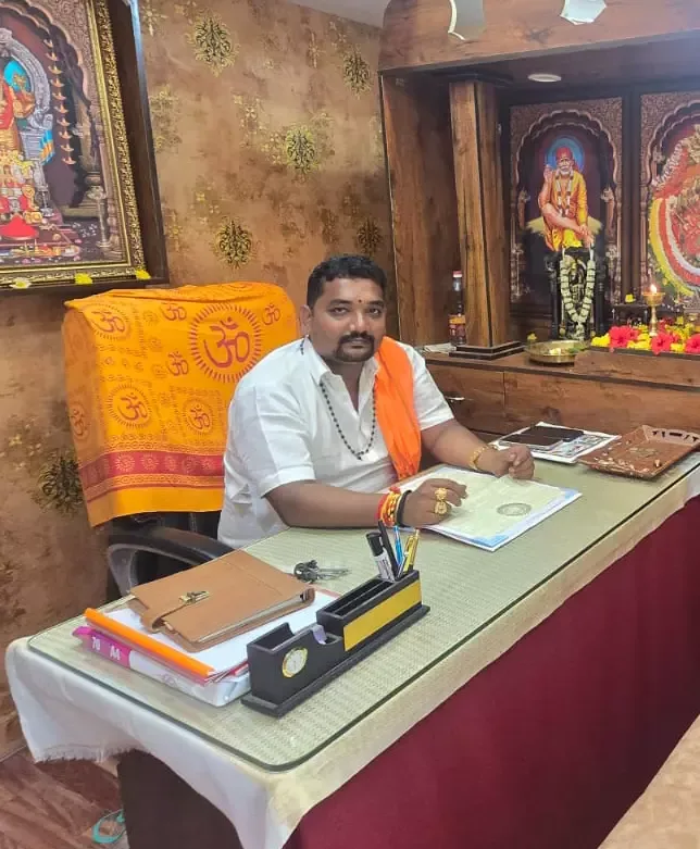 Pradhan Tantrik Pandit Shri Ganesh Rao β vashikaran specialist and astrologer in Bangalore